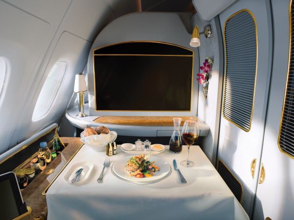 阿聯酋航空推 獨家美食與葡萄酒機上頻道