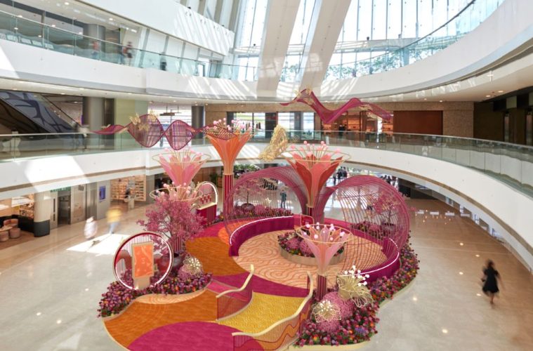 香港ifc商場 新春花藝裝置：彩蝶錦簇庭園